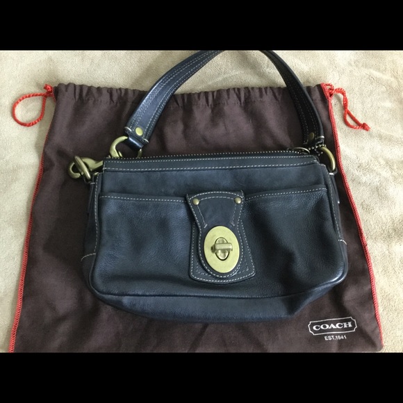 Coach - Picture 7 of 7